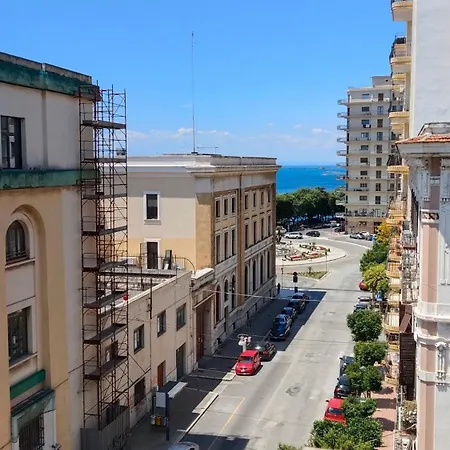 Le Dei Due Mari Cucinino Privato 3* Taranto