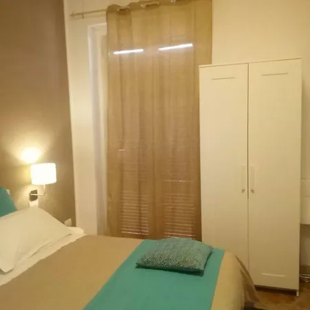 Le Dei Due Mari Cucinino Privato تارانتو